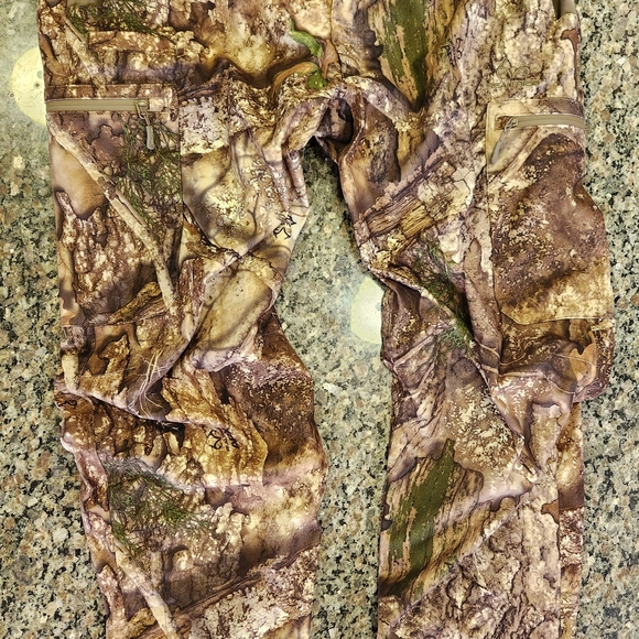 Realtree APX All Seasons Camo Cargo Pants - Picture 10 of 10